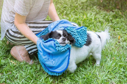 Ultra Absorbent Microfiber Quick Dry Towel for Dogs | Extra Large 35X15 Size | Comfortable Hand Pockets | Suitable for All Breeds | Indoor and Outdoor Use | Durable and Machine Washable